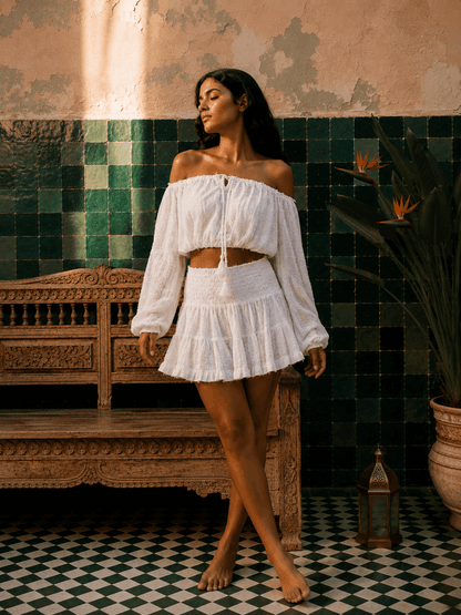 Conjunto de Algodón Tierra Alma - Top Hombros Descubiertos y Falda Blanco