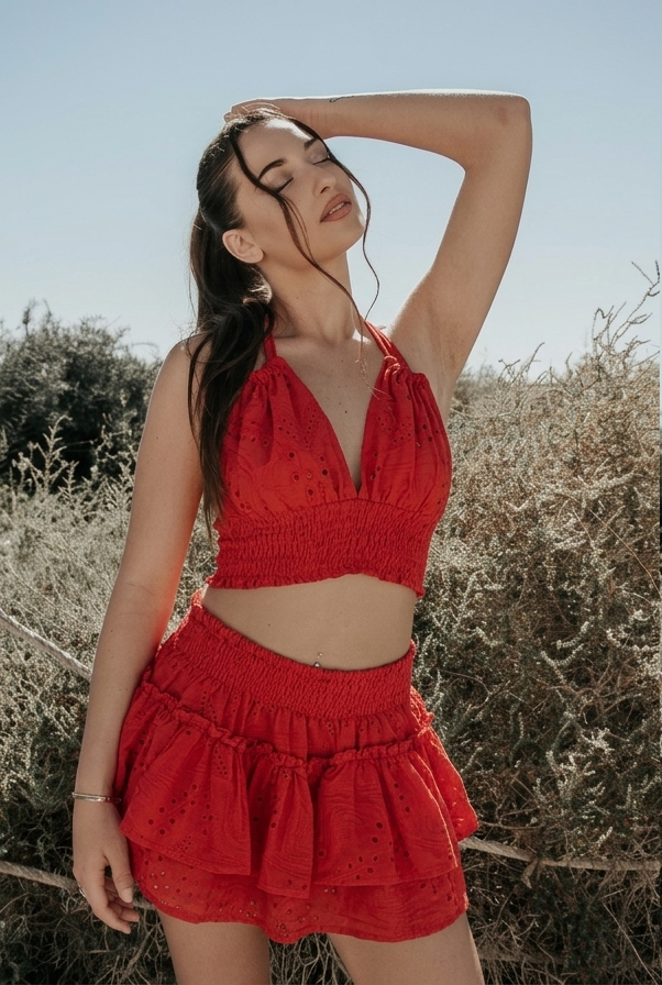 Conjunto de Algodón Cala Jondal - Crop Top y Falda Perforada Rojo